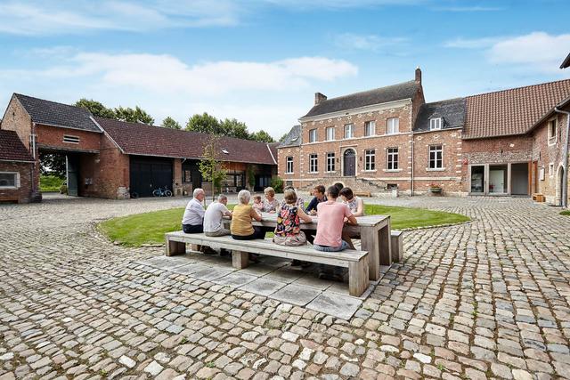 Selectie (Kasteelhoeve Wange) Binnenkoer (3)