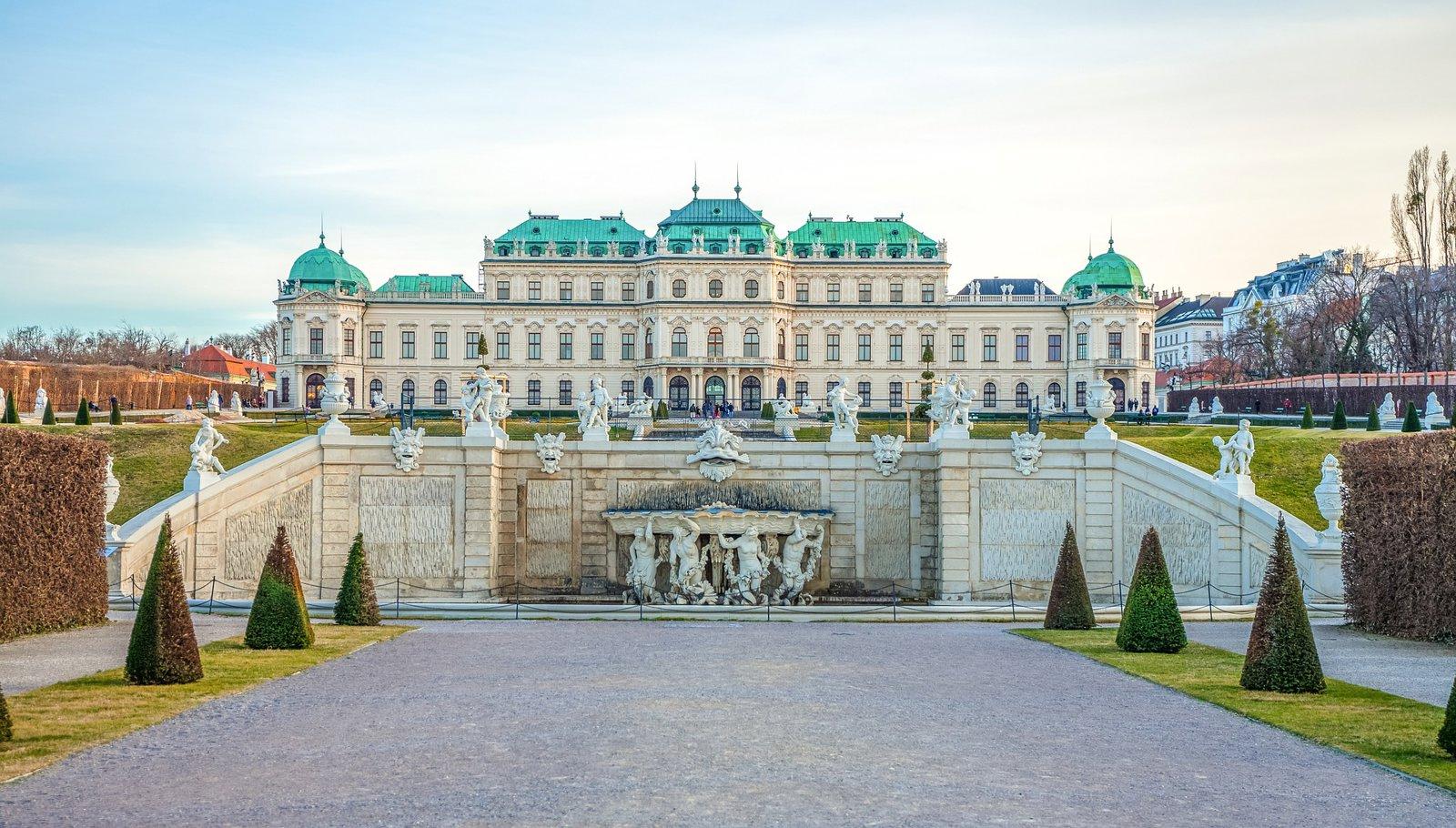 Vienna 6860178 1920