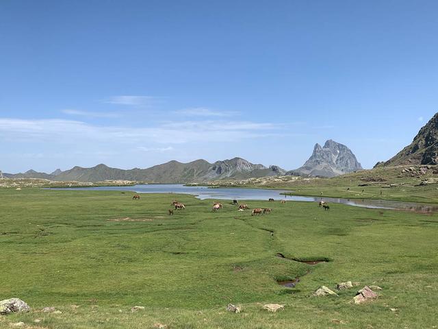 3-anayet-lakes-and-midi-dossau-ignacio-teres-the-eye-is-delighted-w950