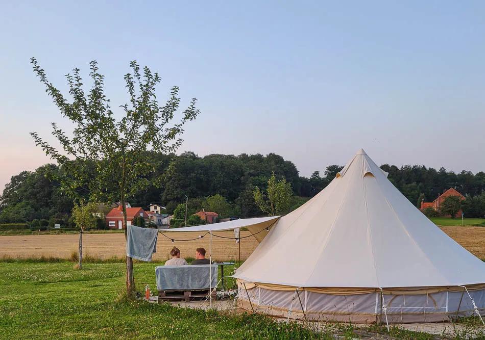 PH Glamping Tent Koppel Zomer2021 Jasmina Loots W950 (1)