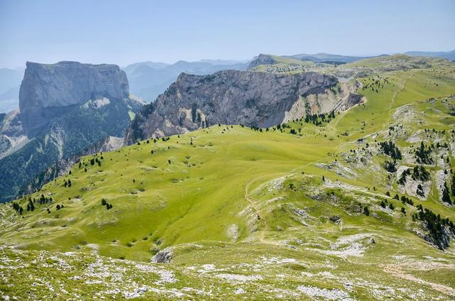 Le mont Aiguille depuis le Grand Veymont Matthieu Offredi_export_w950