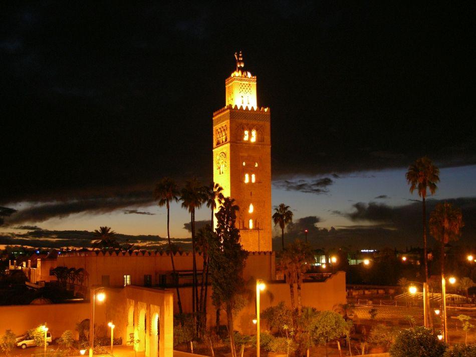 GEZ11-32-KM-Atlas-64-Koutoubia-by-night-Verhaegen-Johan