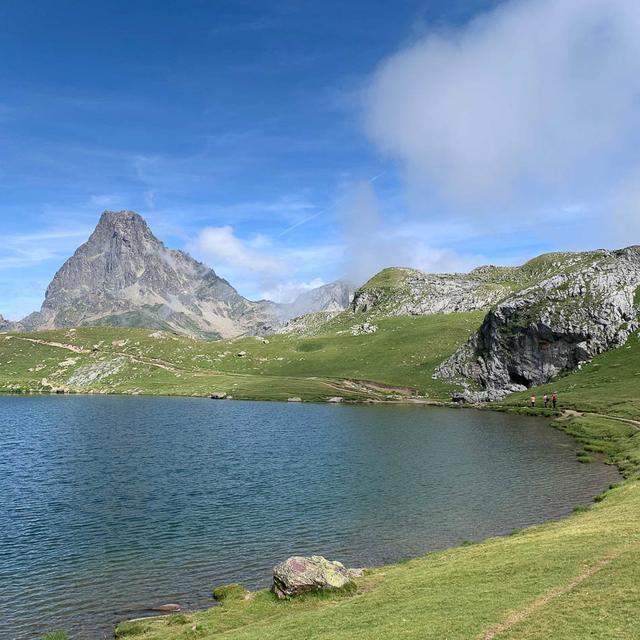 4-casterau-lake-ignacio-teres-the-eye-is-delighted-w950